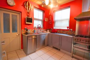 Photo 16- click for photo gallery